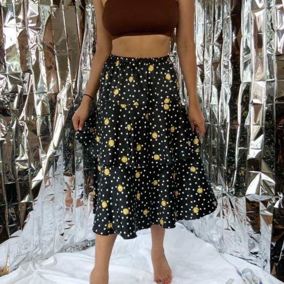 Black and white polka dot yellow floral tiered ruffle midi skirt - Picture 3 of 4